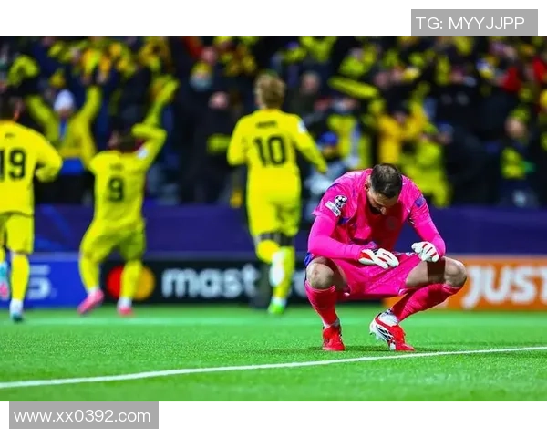 欧冠历史冷门：里昂狂胜阿森纳五球大捷帽子戏法引爆全场